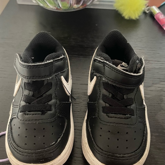 Nike - Picture 1 of 3